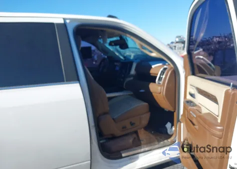 2019 Ram 2500 Laramie 4X4 6'4 Box z USA, uszkodzony, nr VIN 3C6UR5FL1KG557124